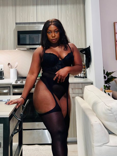 Dark Skin Desires xxx star pic