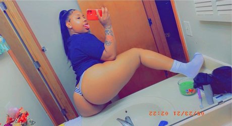 DaFREAKIEST_ star xxx images