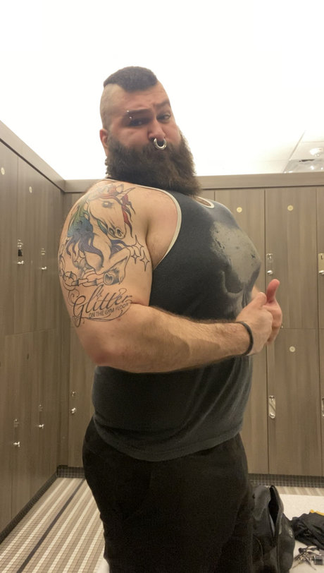 Coop Mythos sex model pics