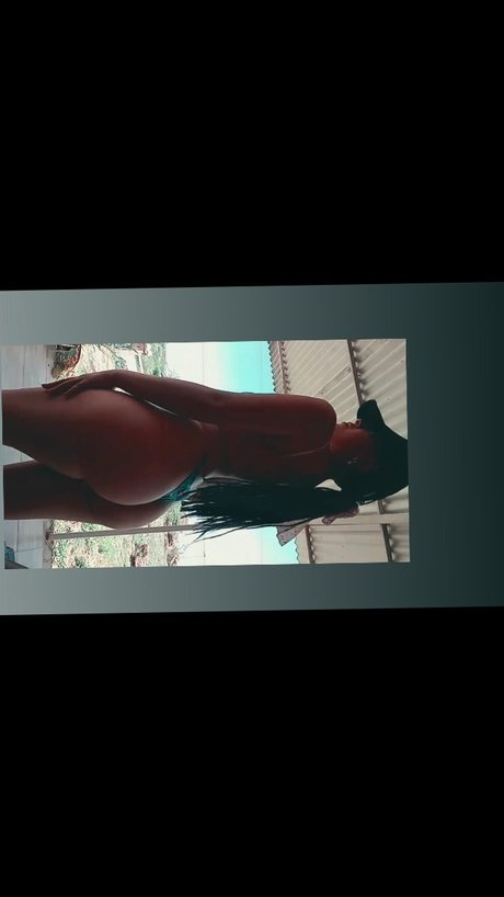 Naomicruzz_ model sex archive