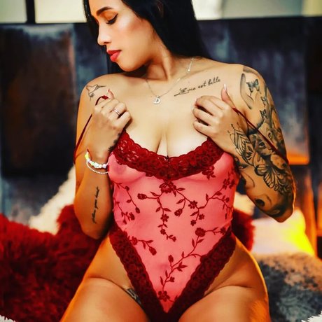 Nanii high quality model photos