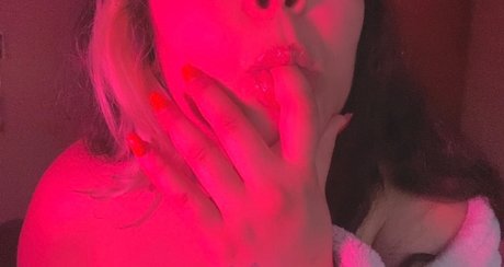 F A M A sexy star archive