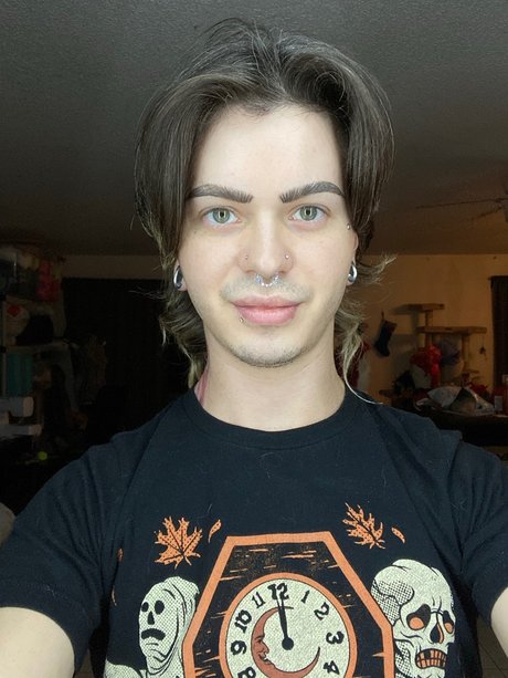 Demon Baby nudes model gallery