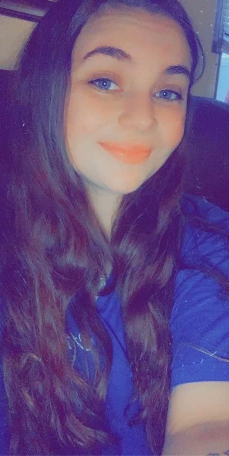 Milf_ model naked picture