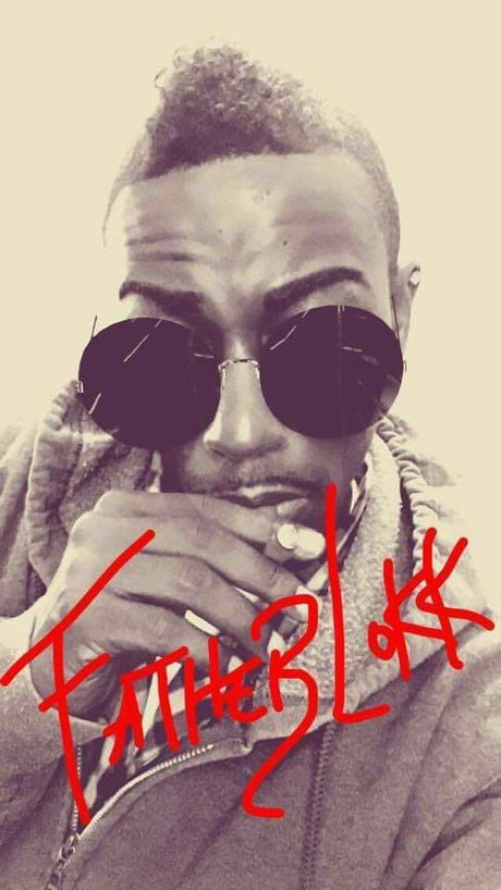 Father Lokk best actress photo