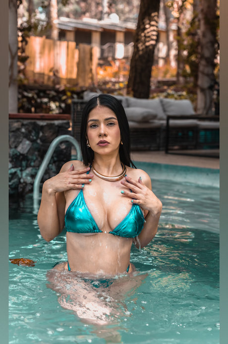 Carolina Romo_ pornstar top picture