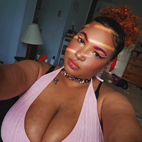 FKNLIIZZPRO uncensored nude star image