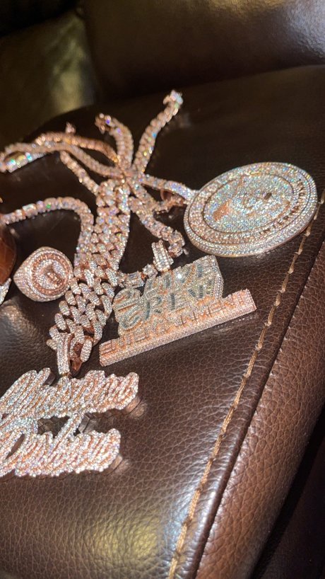 Christian Deshun art actress archive