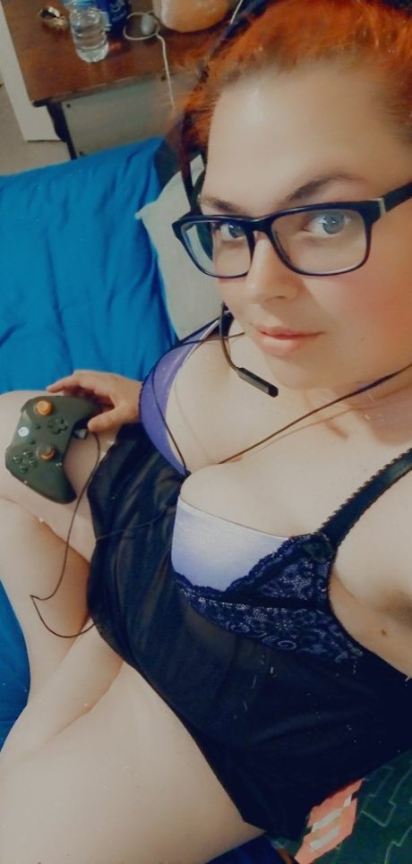 Schneil model exclusive photos