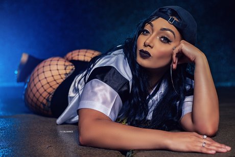 Kate Curvy For Days sexy actress image