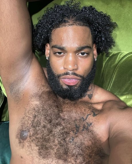 Navajo Malik nice actress picture