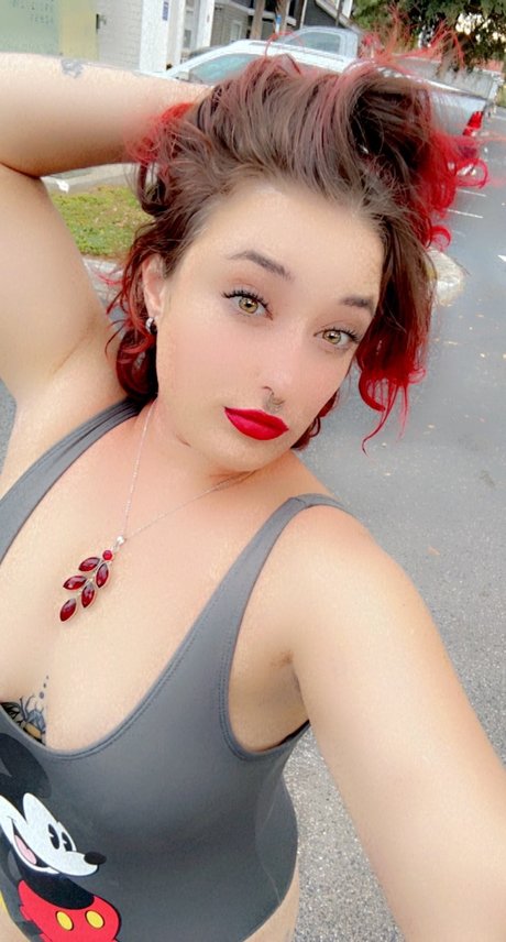 NaughtyKnickerx pretty actress pics