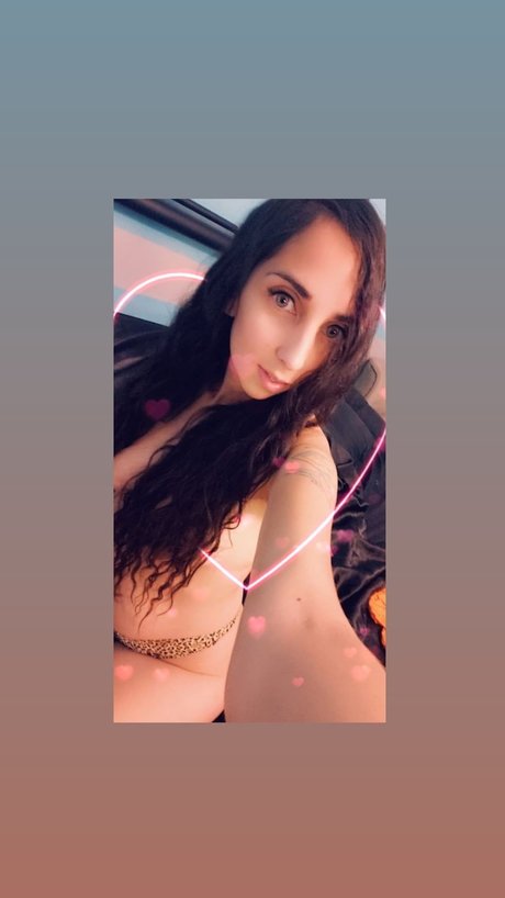 Green Eyed Beauty pretty model pics