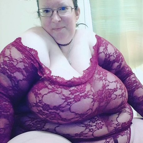 Devon Beith nude model photo