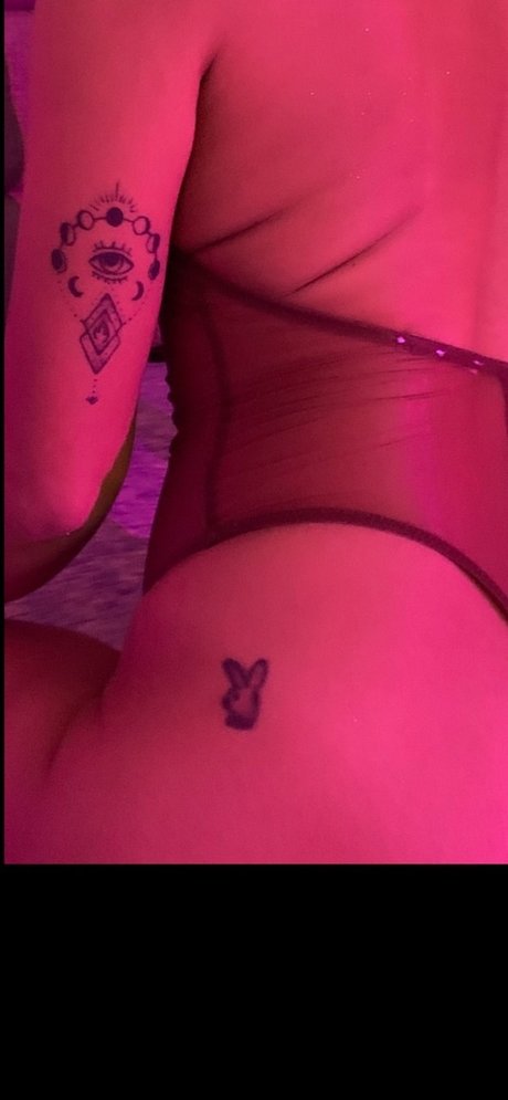 huge shemale onlyfans exclusive gallery