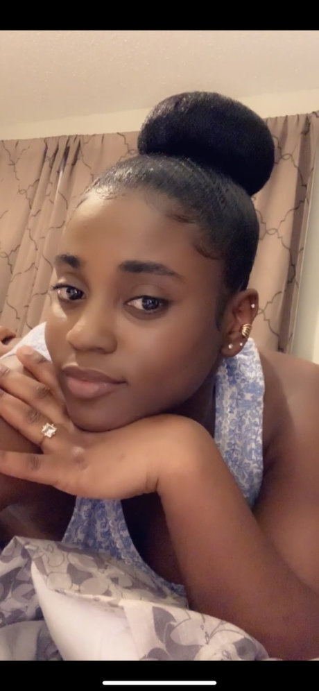 Chocolate Strawberry_ art model pics