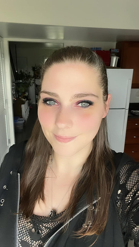 NeiNeiWolfy pornstar exclusive picture