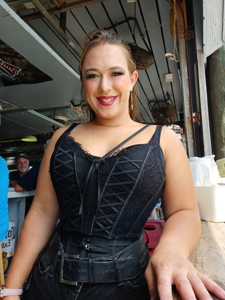 Captain Trouble sex model pic