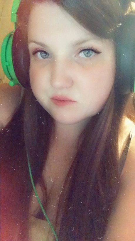 CountryKatee pornstar pretty photo