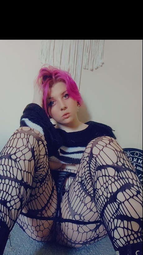 Thorne Wilde exclusive pornstar pictures