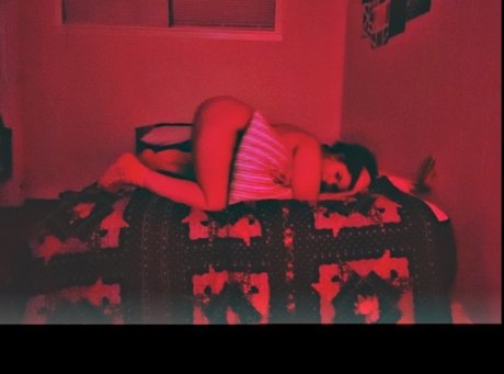 Cr me Br l e pretty model pic