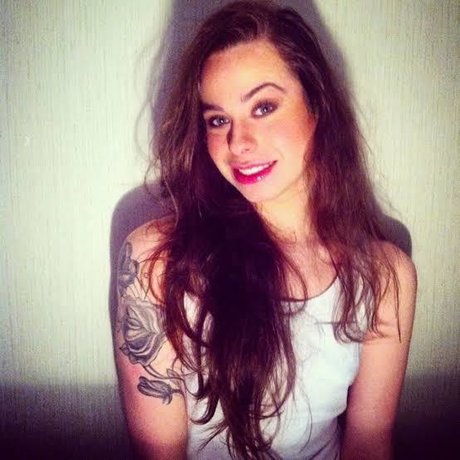 Nicole Bastiani star naked images