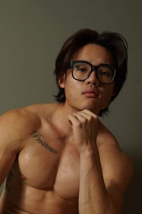 Niamei babe high quality pornstar pics