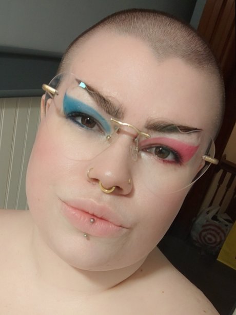 Ashlyn Stark model perfect img