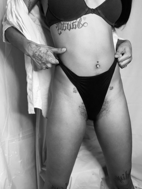 X P erotic pornstar images