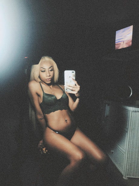 Balencei top actress image