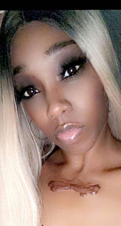 Nikkimonetxxx pornstar free pictures