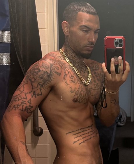 young ebony onlyfans hd pic