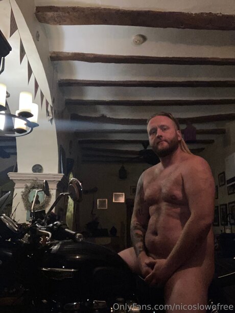 Nicos lowe model perfect pic