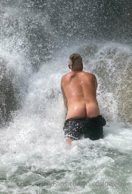 Nicos lowe model porn archive