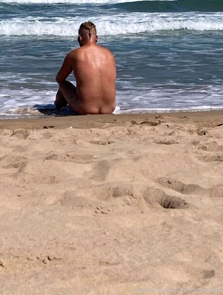 Nicos lowe sexy actress photo