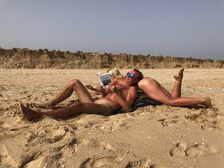 Be Tantric_ pornstar high quality picture