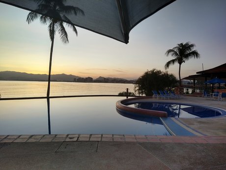 Augusto Nicolas star beautiful archive