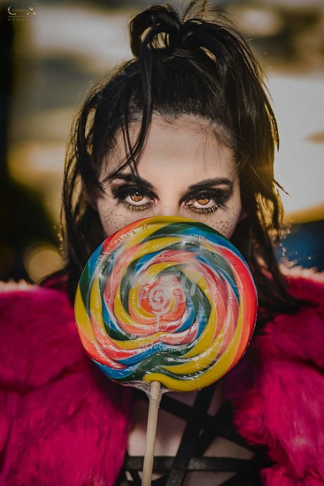 Alys Belyn xxx model photos