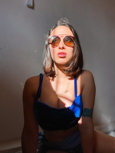 Ailu Riveros adult star archive