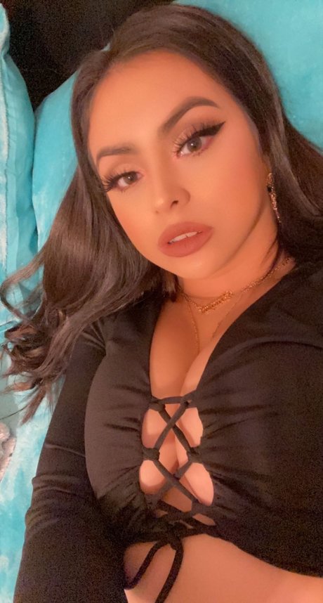 Nina Perez star free image