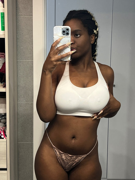 Niky_ model art images