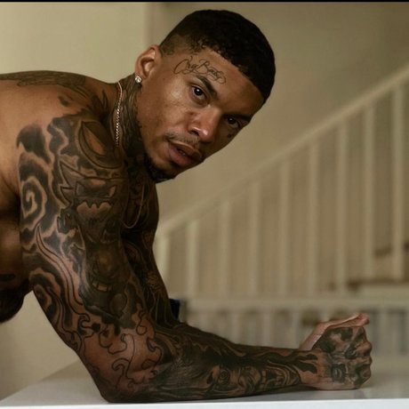 Cozi Daddi free pornstar photo