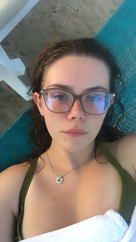 Nikki Tyler porn model images