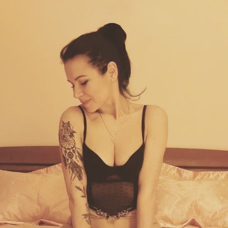 Nadia Pheromon pornstar naked gallery