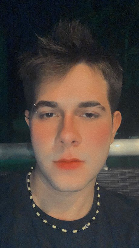 Henrique Suarez free model photo