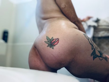 Hennysupersoaker model free picture