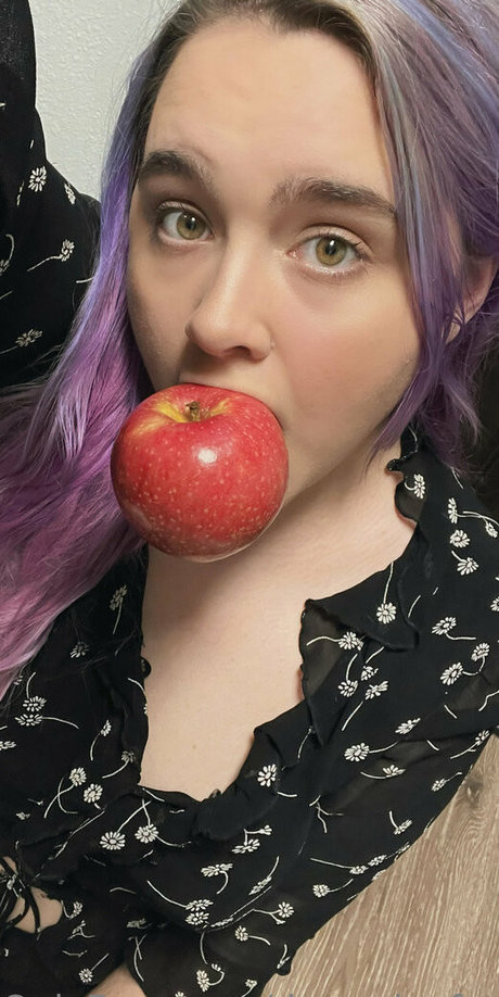 dezzydoefree adult actress images