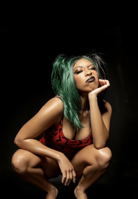 Kiera Please top actress pictures