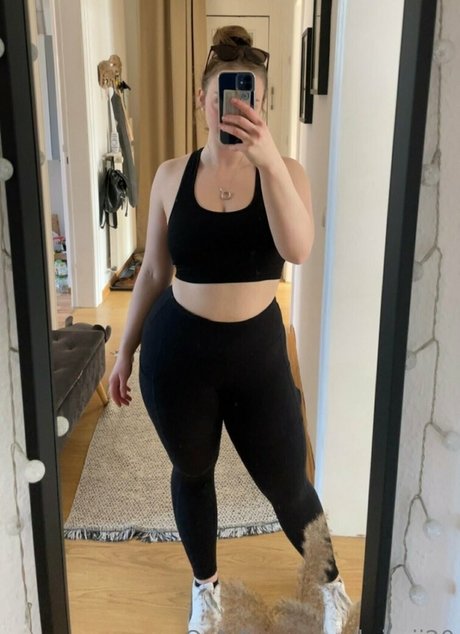 blowjob milf onlyfans free xxx photo