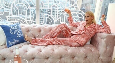 Busy Phillips pornstar adult pictures